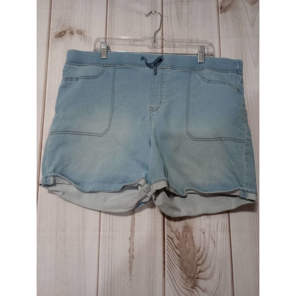 LEI Womens 2X Light Wash Denim Pull On Drawstring Shorts Blue Stretch Plus Size